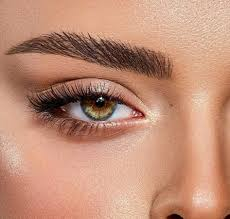 Sobrancelhas, pestanas e extensões